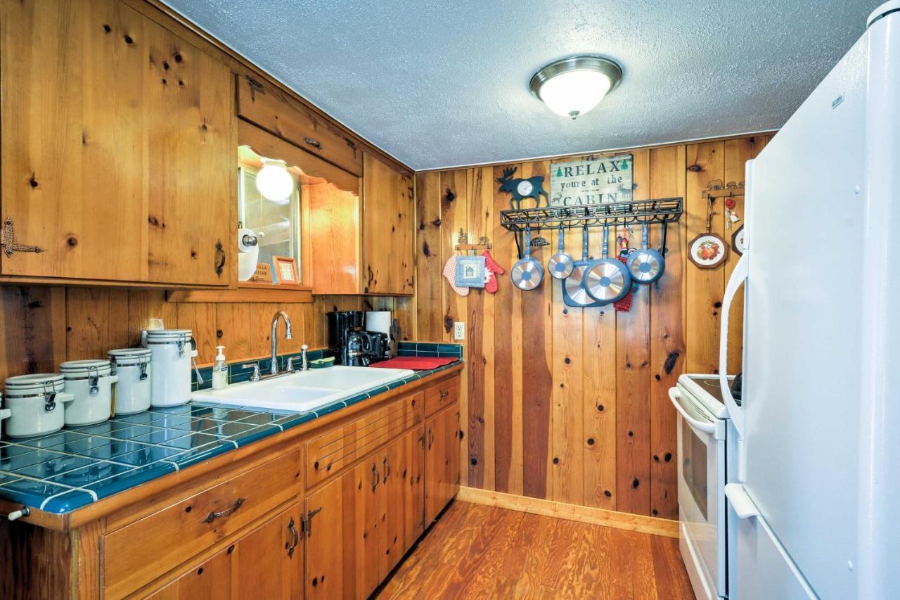 Cozy Cabin With Ac And Deck, 5 Mi To Downtown Prescott Villa ภายนอก รูปภาพ